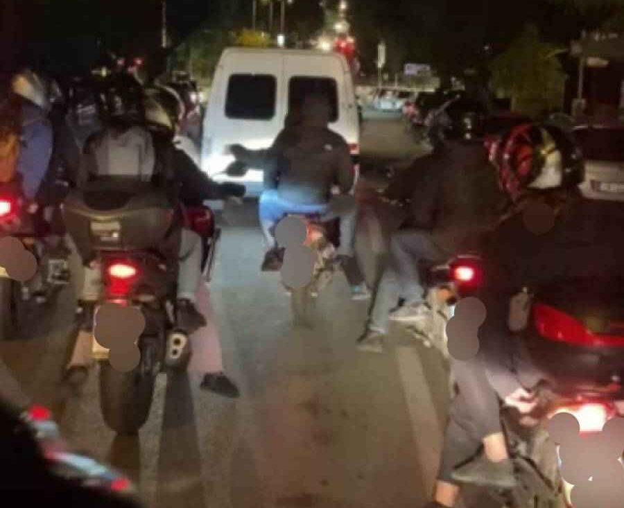 Διαρκής Αγώνας | Παρέμβαση έξω από το σπίτι του υπουργού Εθνικής Άμυνας Ν. Δένδια