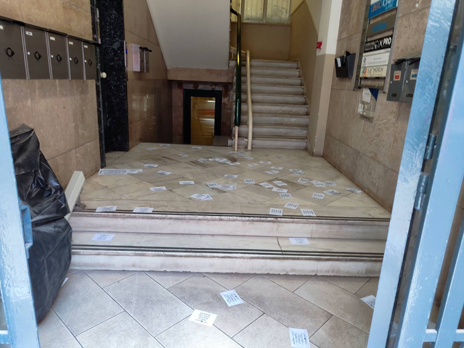 Aνταπόκριση από τη σημερινή διαδήλωση έξω από τα γραφεία της do value στην Θεσσαλονίκη