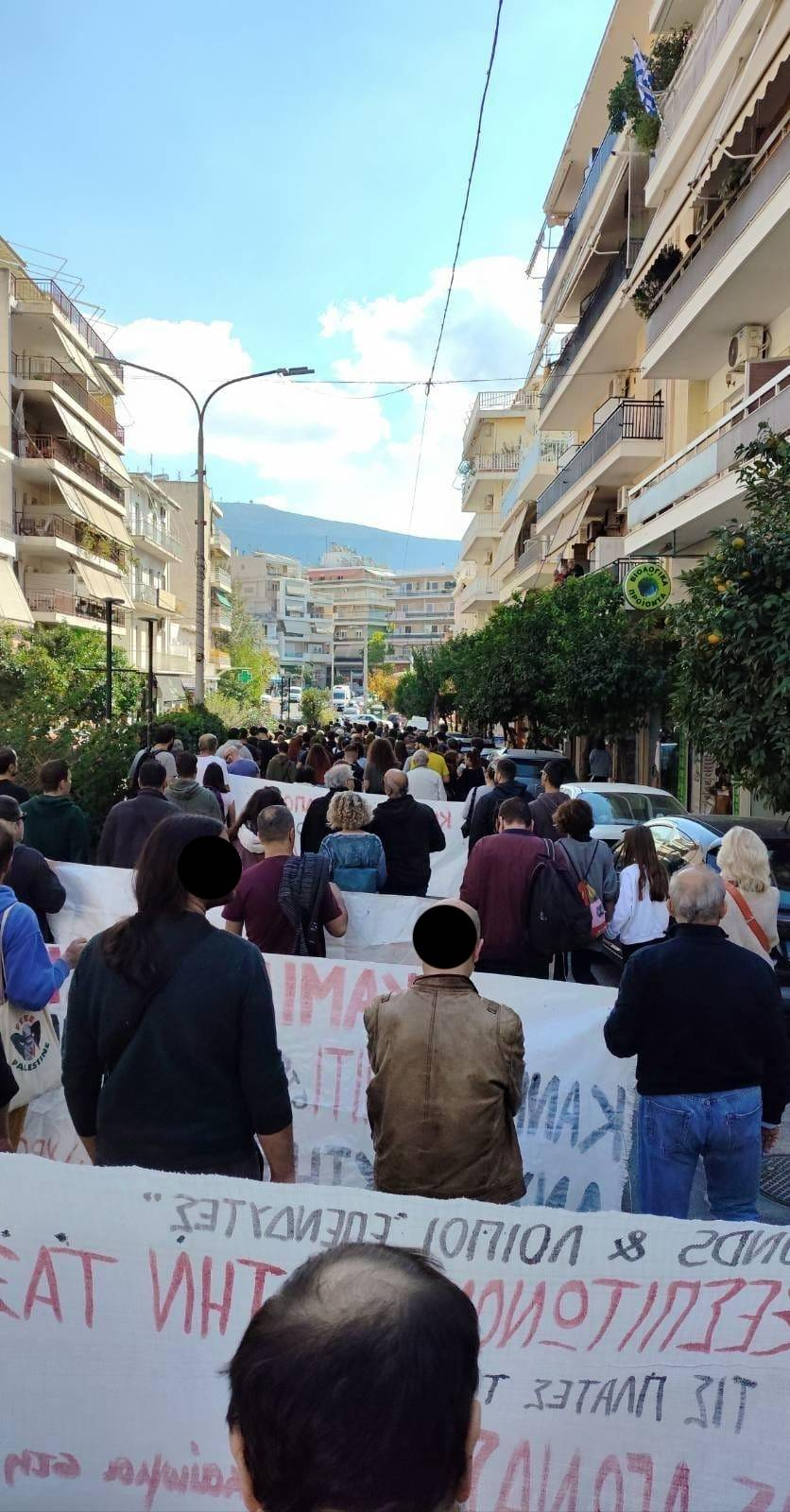 Φωτογραφίες & ενημέρωση από την κινητοποίηση ενάντια στην έξωση οικογένειας στο Γουδί & επόμενο κινηματικό ραντεβού στο Υπ. Οικονομικών 9/11 στις 13.00